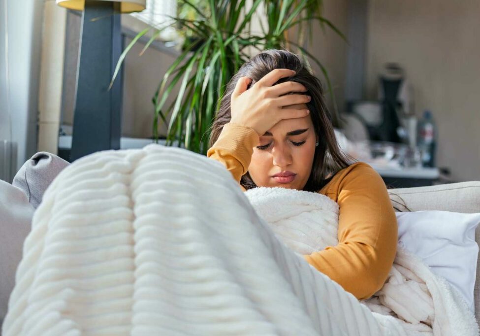 A-Definitive-Functional-Medicine-Guide-To-Endometriosis-Causes-+-Symptoms